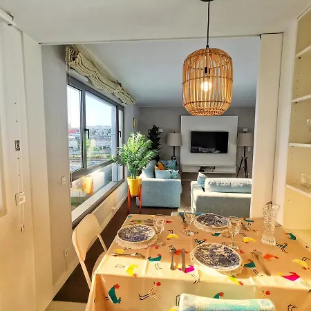 Bom Dia Parque Nacoes Lisboax ליסבון