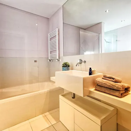 Bom Dia Parque Nacoes Lisboax Lisboa